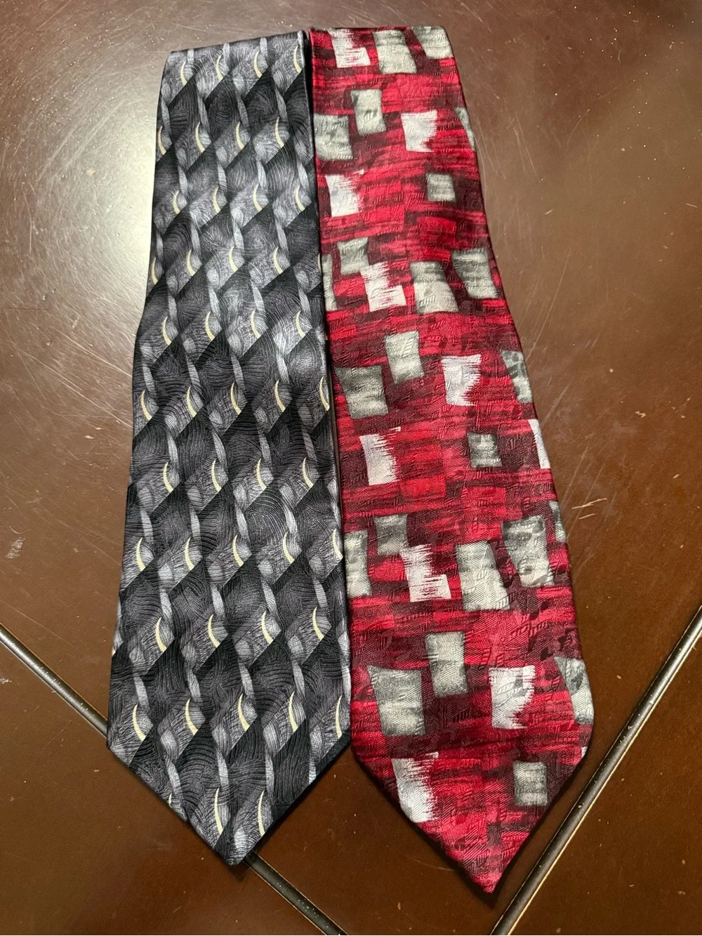 Haggar Red and Gray Patterned Silk Tie